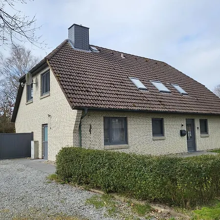 2 In Der Waldstrasse