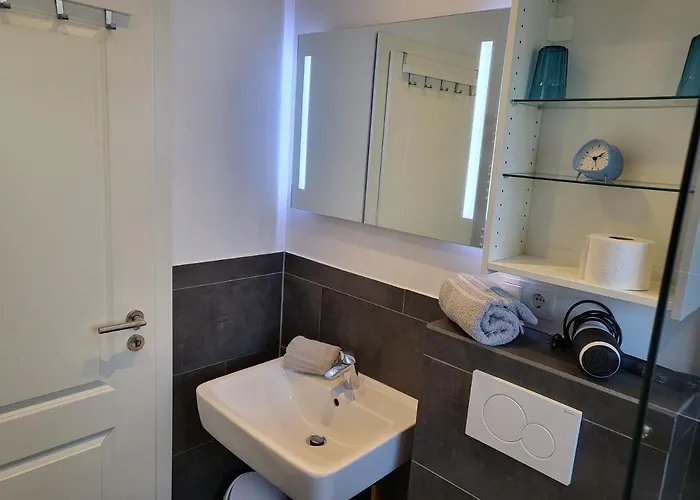 2 In Der Waldstrasse